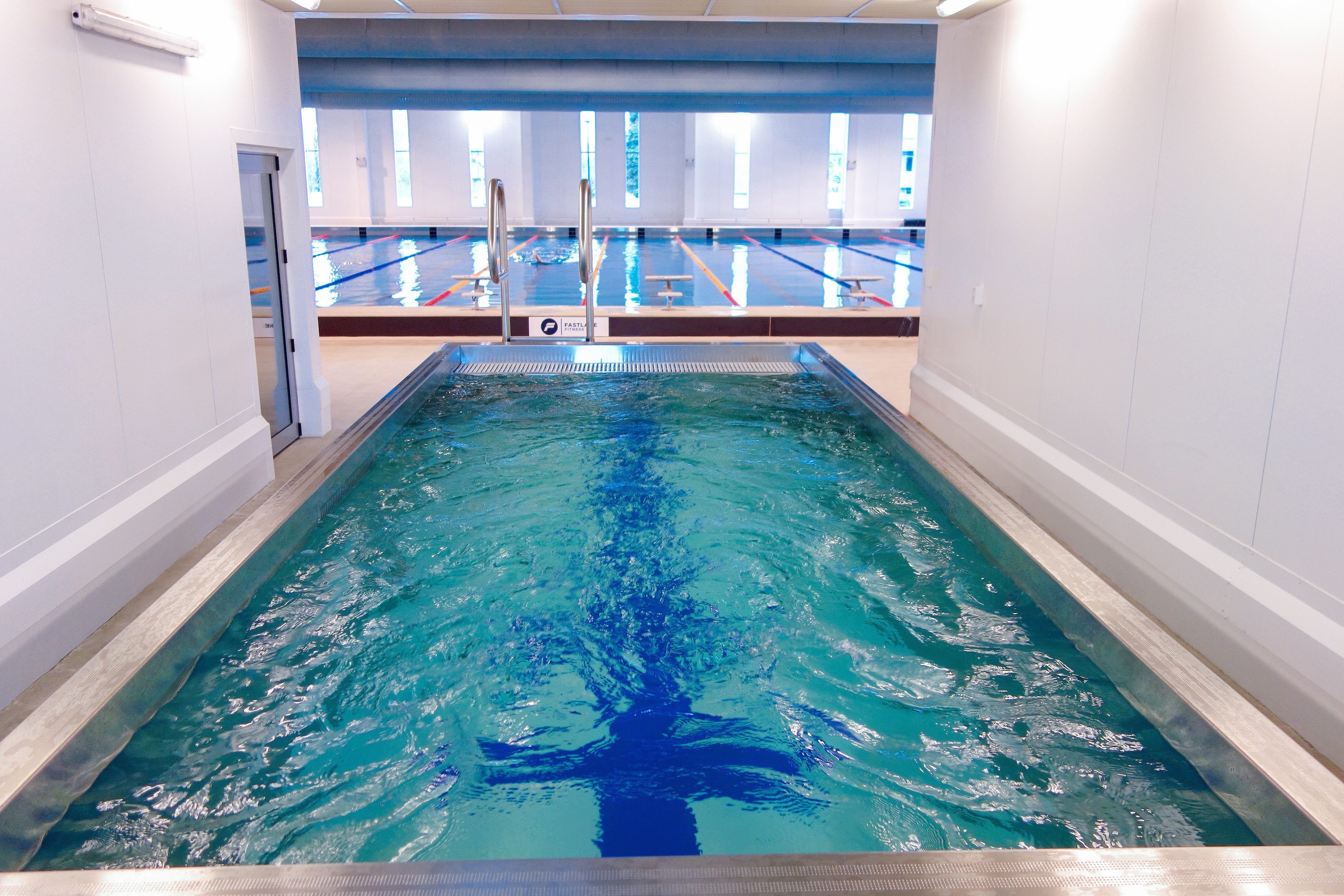 stainless steel standalone therapy pool